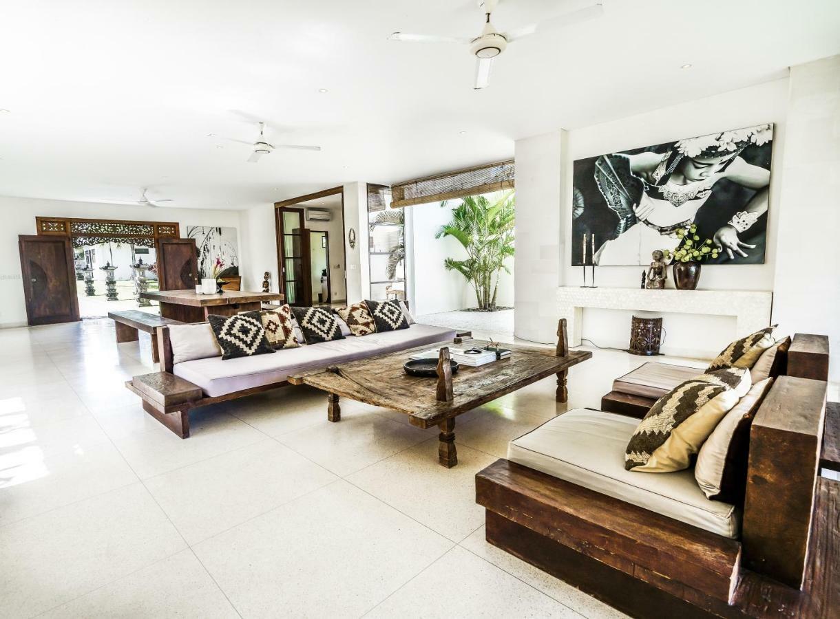 Pantai Hitam Villa Selemadeg Exterior foto